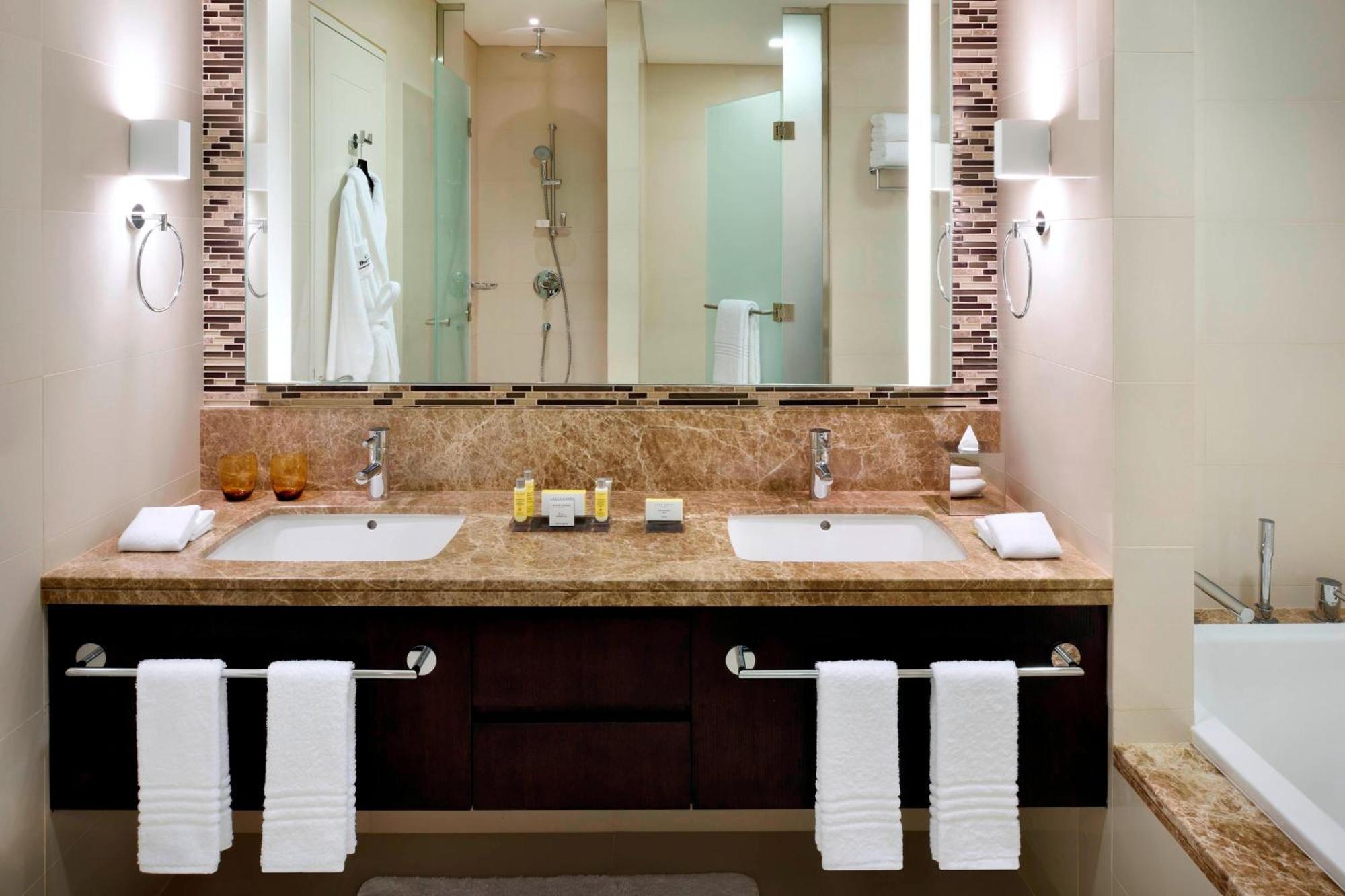 Marriott Executive Apartments Downtown, Abu Dabi Dış mekan fotoğraf